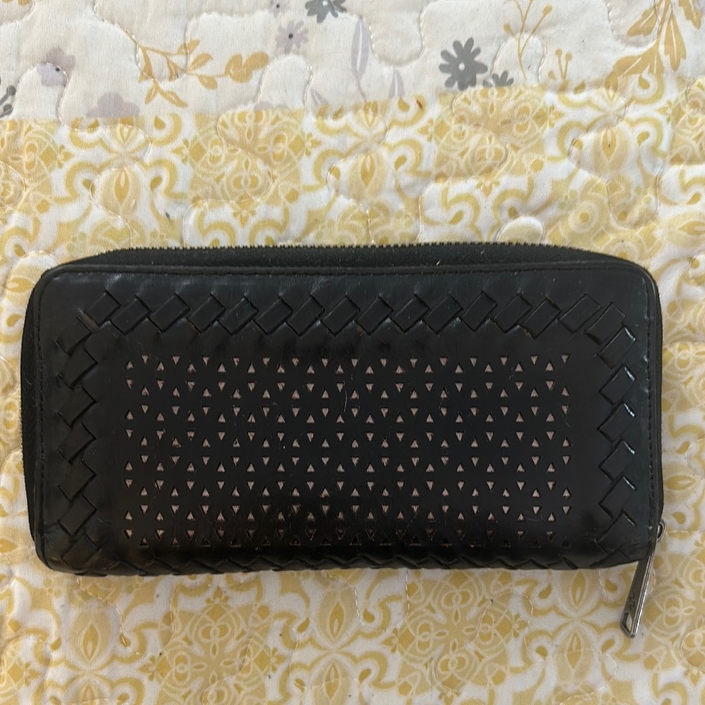 Patricia Nash Black Woven Wallet Preloved